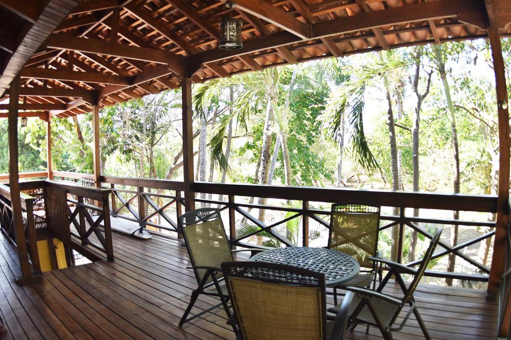 Casa Aura: Beachfront Premium Hostel Tamarindo Ruang foto